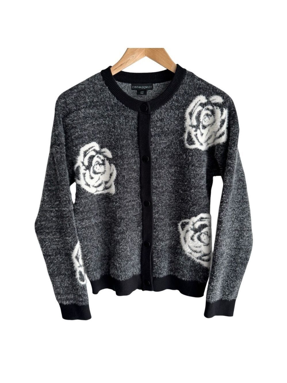 SOFT Cynthia Rowley Floral Cardigan Sz M Fuzzy Snap Front Sweater Rose Print EUC